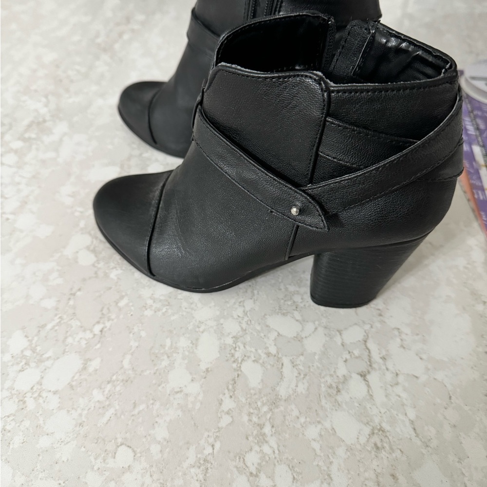 Lauren Conrad Bon bon booties